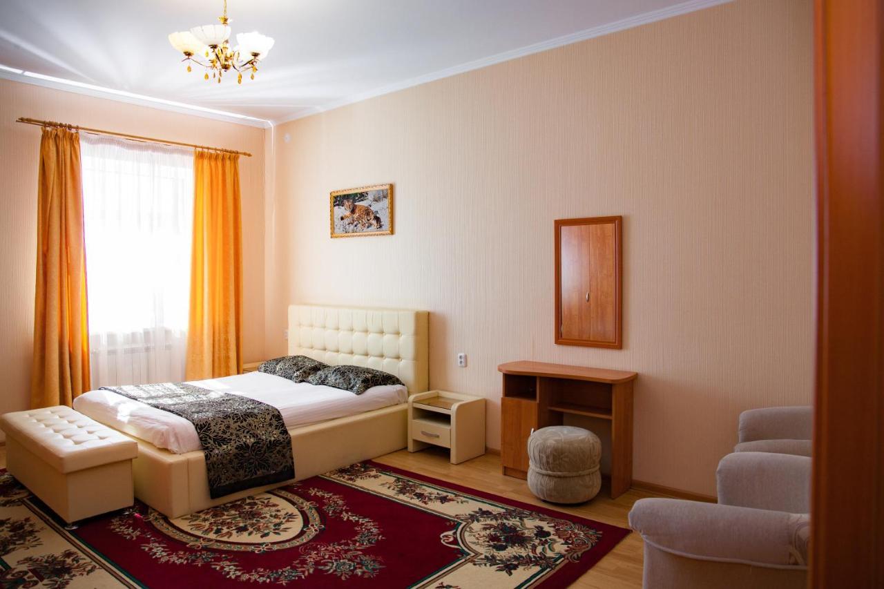 Karagandy Ak Samal Hotel מראה חיצוני תמונה